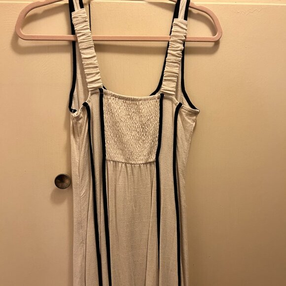 Dress - Picture 3 of 8